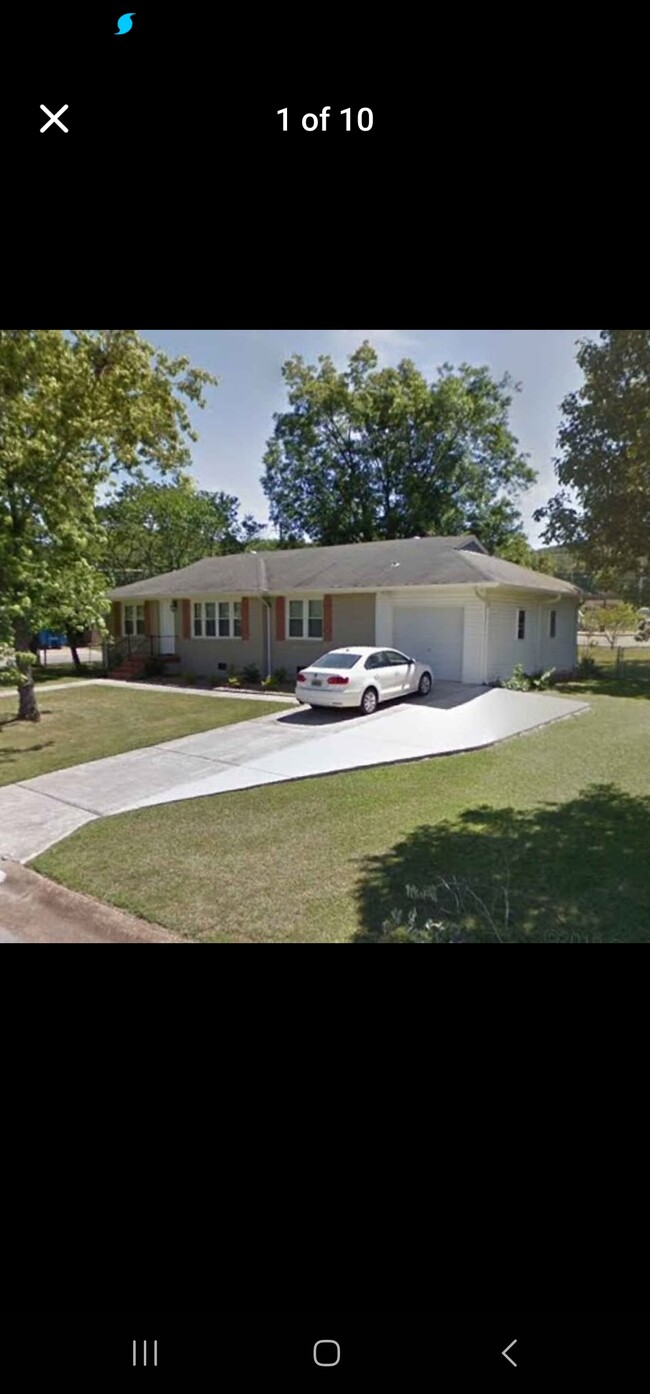 824 Chambers Dr NE in Huntsville, AL - Building Photo - Building Photo