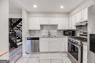 6413 Wedgewood Trce in Tucker, GA - Building Photo - Building Photo