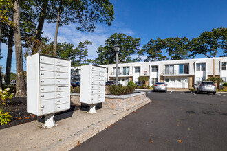 Rocky Point Owners in Rocky Point, NY - Building Photo - Building Photo