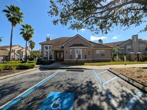 10517 Villa View Cir in Tampa, FL - Building Photo - Building Photo