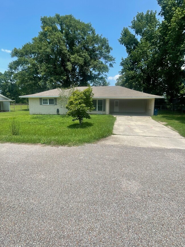 40154 Marie Rd Rentals in Prairieville, LA