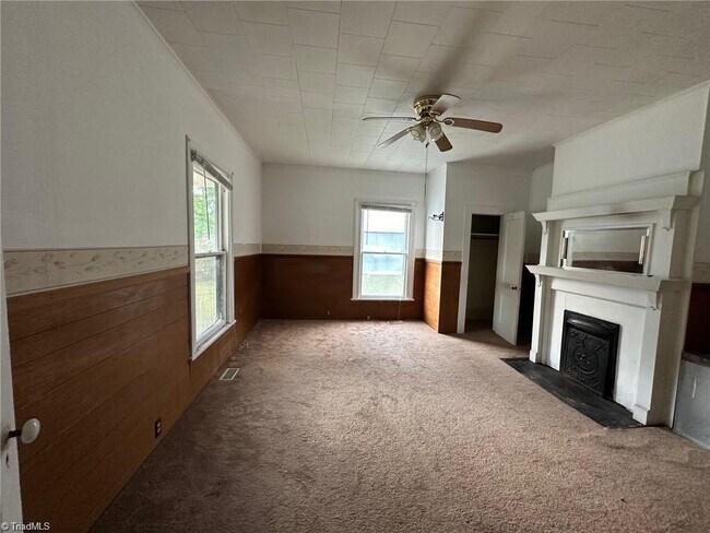 302 Dahl St in Madison, NC - Building Photo - Building Photo