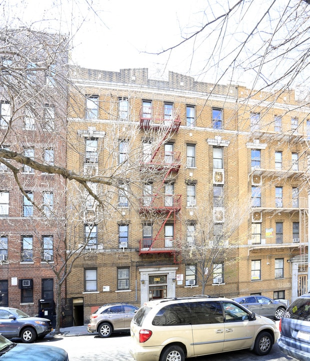 2363 Prospect Ave in Bronx, NY - Building Photo