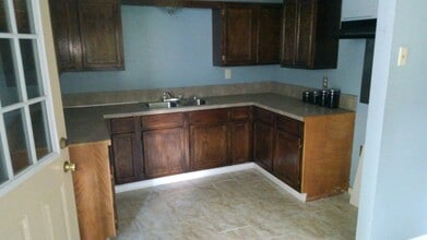 237 W Martin Luther King Jr Dr in Opelousas, LA - Building Photo - Building Photo