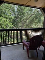 385 Woodside Dr, Unit 302 in Altamonte Springs, FL - Building Photo