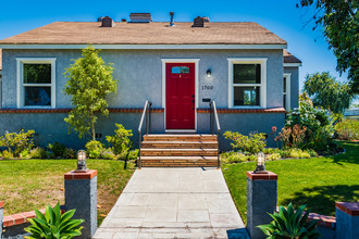 1700 N Lima St in Burbank, CA - Building Photo - Building Photo