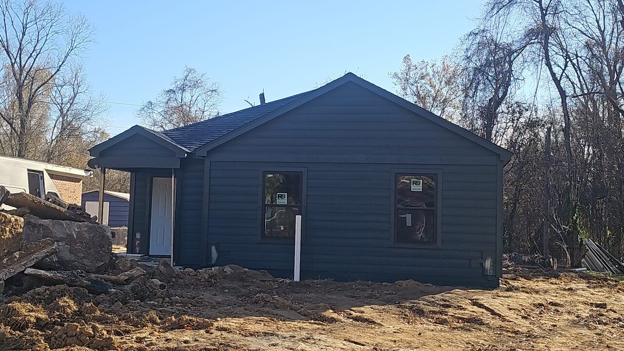 473 Lillian Dr in Memphis, TN - Building Photo