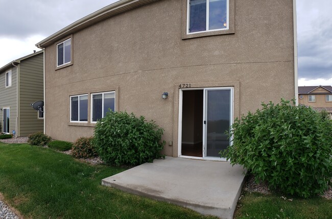 4721 Falcons Hood Pt in Colorado Springs, CO - Foto de edificio - Building Photo