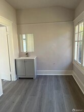 1 Engle Rd in San Mateo, CA - Building Photo - Building Photo