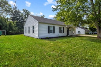 745 Morningstar Dr in Mooresville, IN - Building Photo - Building Photo