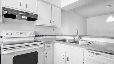 316 Scottsdale Square in Winter Park, FL - Building Photo - Building Photo