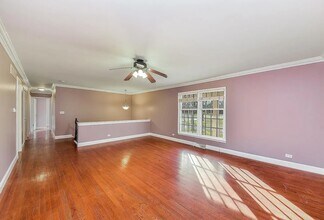 6S359 Greenwich Ct in Naperville, IL - Building Photo - Building Photo