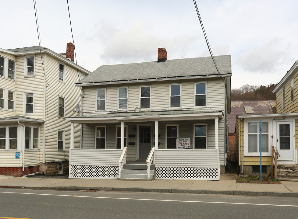 43 West Center St in Lee, MA - Building Photo