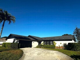 11497 Anhinga Dr in Wellington, FL - Building Photo