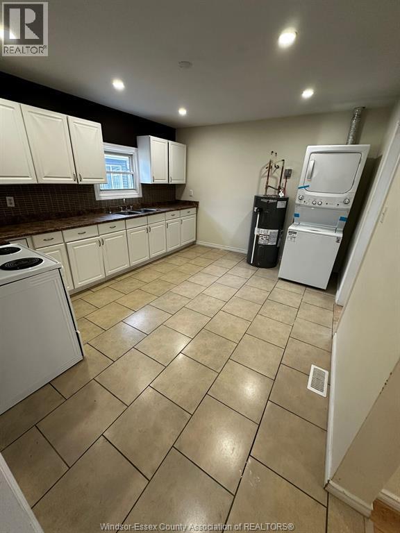 property at 819 Frank Ave