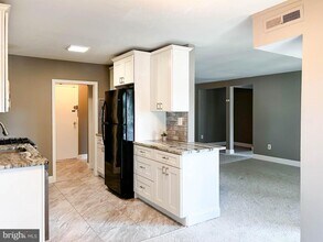 3825 St Barnabas Rd in Suitland, MD - Building Photo - Building Photo