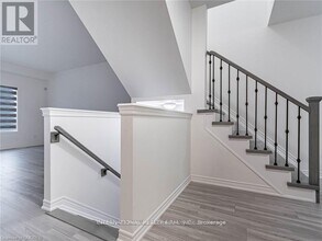 1 Haney Dr in Thorold, ON - Building Photo - Building Photo