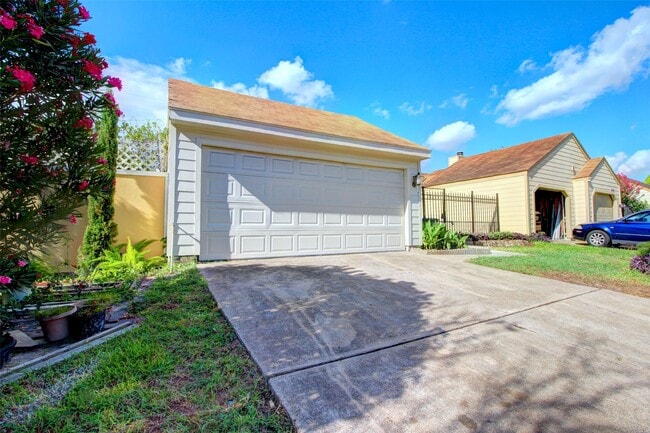 property at 11842 Spring Grove Dr