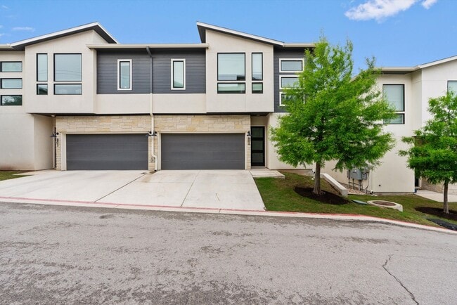 property at 2050 Lohmans Spur Rd