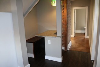 1688 State St in Lowpoint, IL - Foto de edificio - Interior Photo