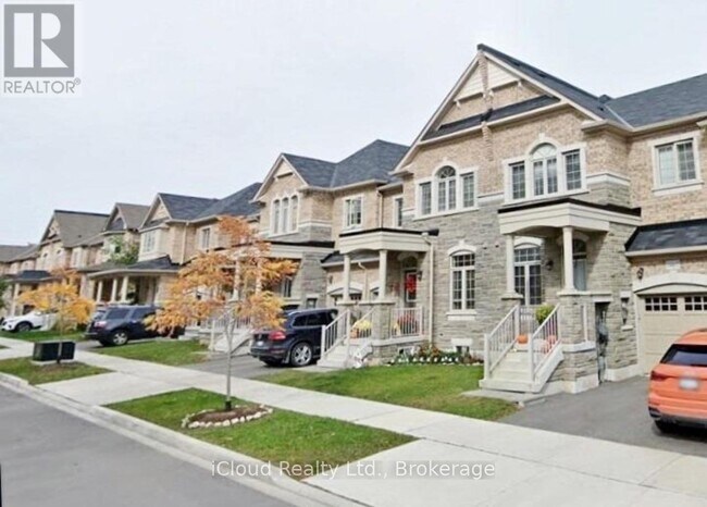 3467 Fourth Line in Oakville, ON - Building Photo - Building Photo