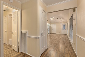 508 Clarence St in Tomball, TX - Building Photo - Building Photo