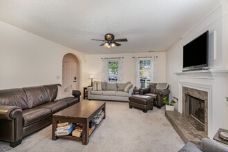12 Woodward Ln in Durham, NC - Building Photo - Building Photo