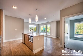 203 Concord Tpke in Cambridge, MA - Foto de edificio - Building Photo