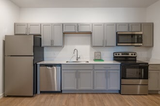 Fairway Flats Apartments in York, PA - Building Photo - Interior Photo