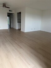 13355 SW 9th Ct in Pembroke Pines, FL - Building Photo - Building Photo