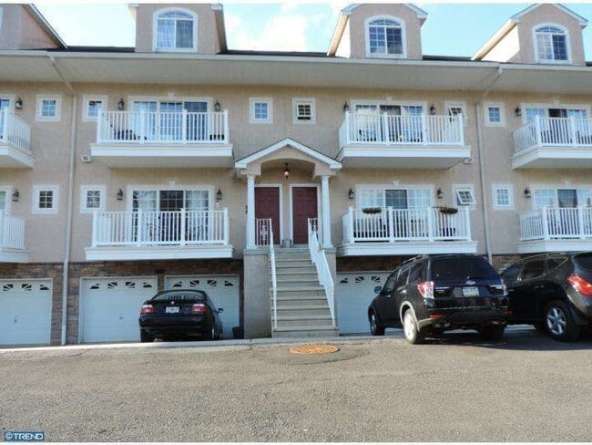 290 Byberry Rd in Philadelphia, PA - Building Photo - Building Photo