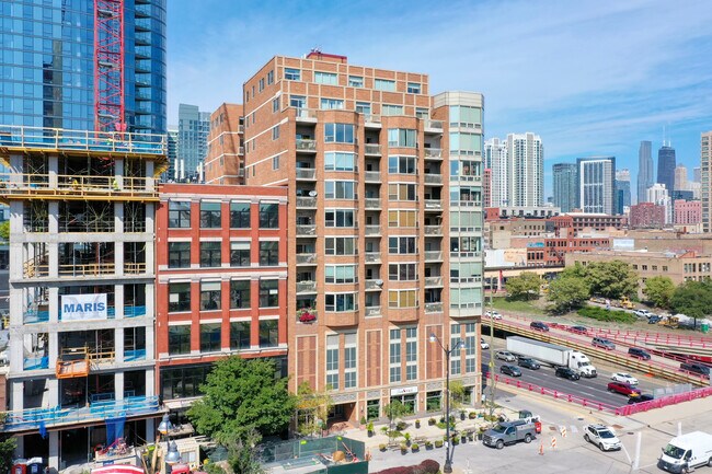 City View Tower in Chicago, IL - Building Photo - Building Photo