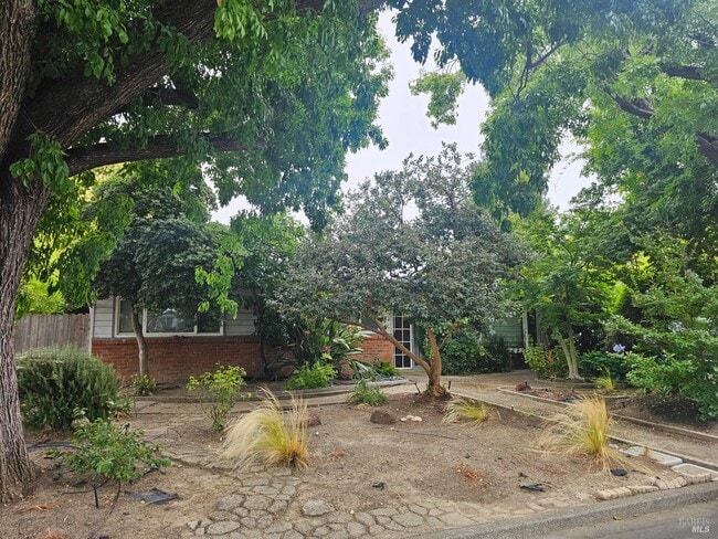 4062 Encina Dr in Napa, CA - Building Photo - Building Photo
