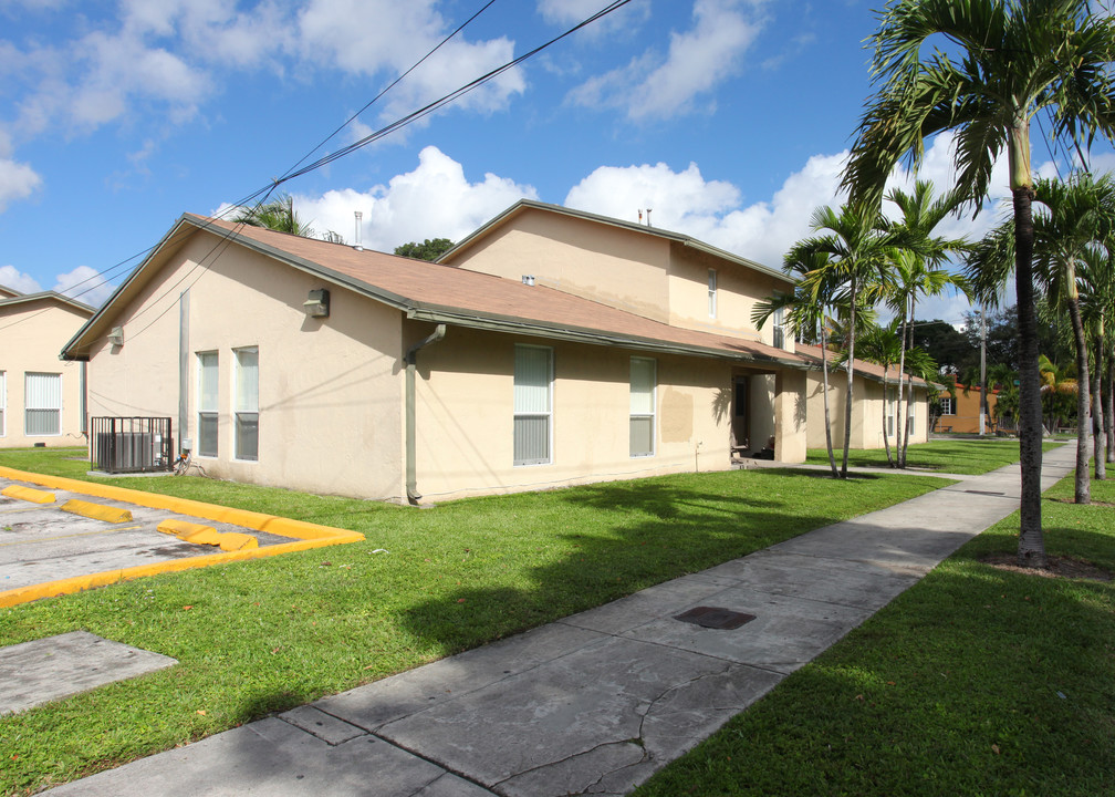 Wynwood Apartments in Miami, FL - Building Photo