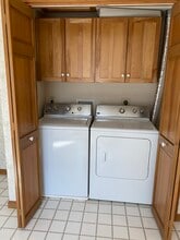 207 Washington St, Unit B in Findlay, OH - Building Photo - Building Photo