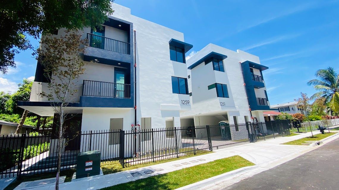 1251 SW 3rd St in Miami, FL - Building Photo