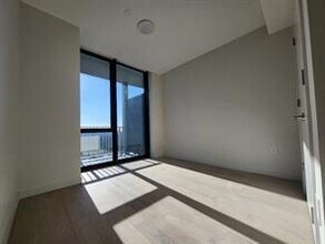 131-02-131-040 40th Rd in Queens, NY - Foto de edificio - Building Photo