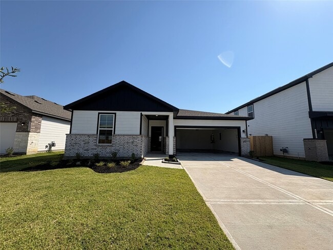 9509 Shady Trl Dr in Cut And Shoot, TX - Building Photo - Building Photo