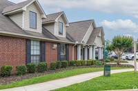 Chapel Ridge of Texarkana in Texarkana, AR - Foto de edificio - Building Photo