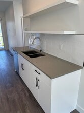 1167 Pullman Close in Victoria, BC - Building Photo - Building Photo