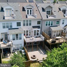 42997 Mill Race Terrace in Leesburg, VA - Building Photo - Building Photo