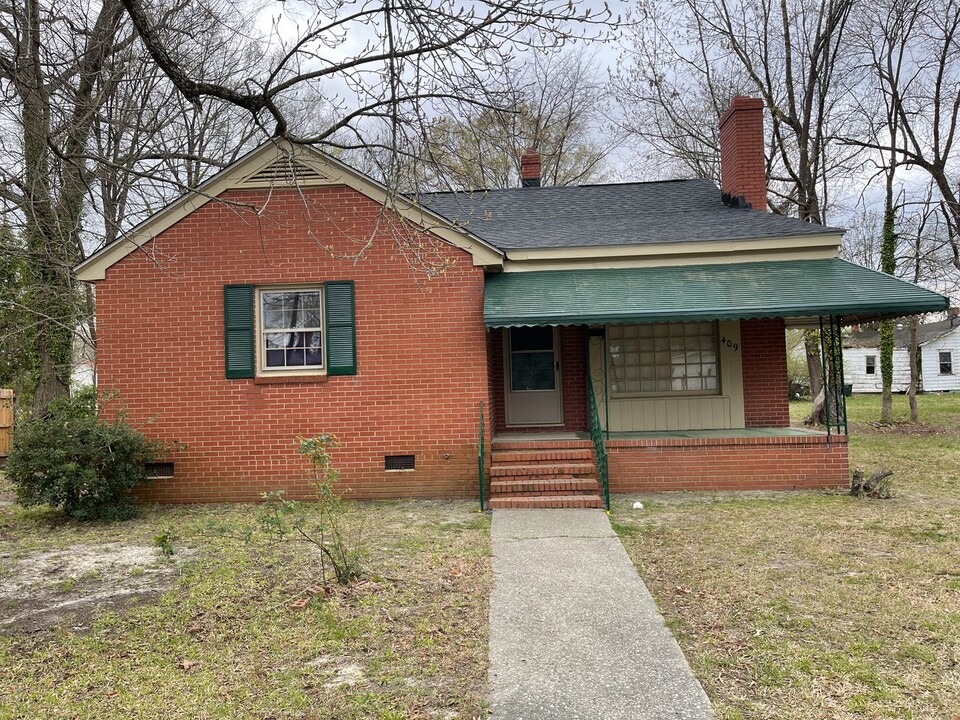 409 E Highland Ave in Rocky Mount, NC - Building Photo