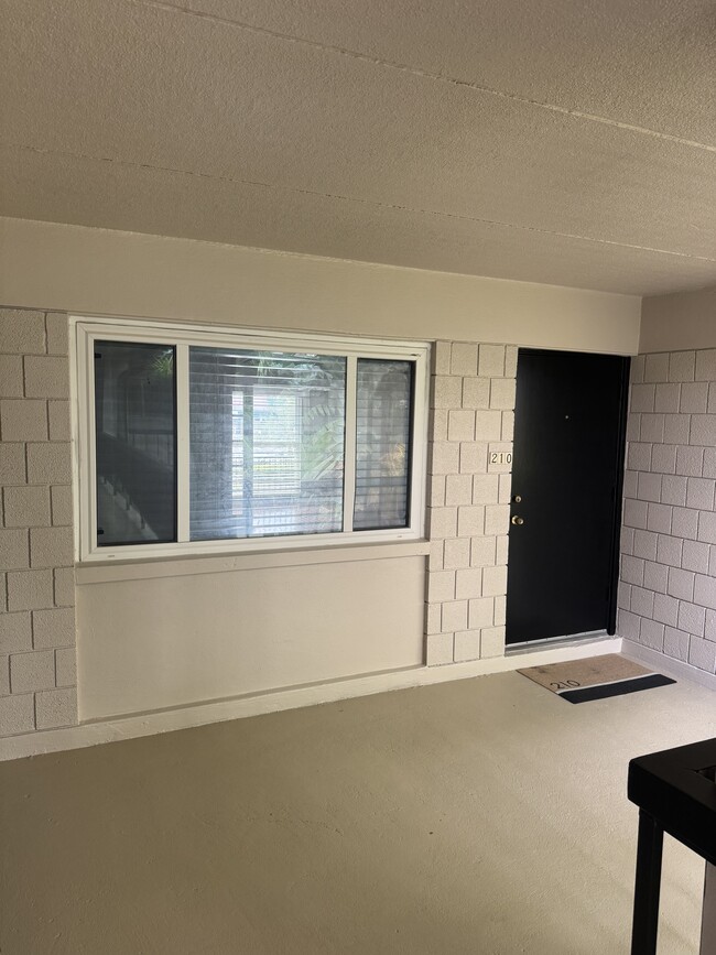 property at 3232 S Macdill Ave