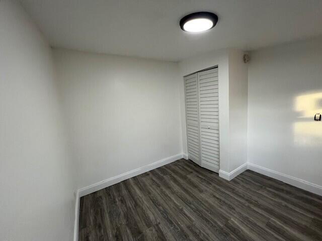 920 N Haverhill Rd in Haverhill, FL - Foto de edificio - Building Photo