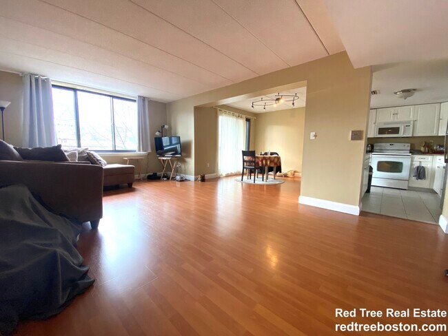 property at 85 Brainerd Rd