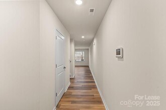 4116 Lurelin Rd in Charlotte, NC - Building Photo - Building Photo