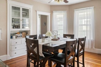 44 Greenleaf Ave, Unit #2 in Medford, MA - Building Photo - Building Photo