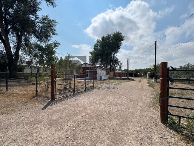 property at 2401 Overton Rd