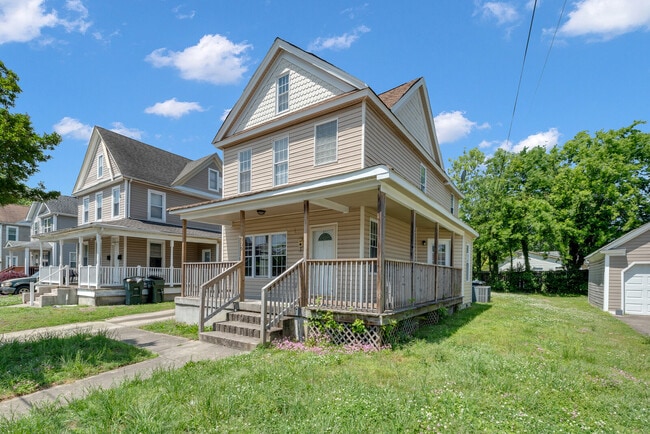 property at 1009 Elkin St