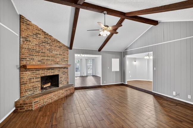 2511 Ironwood Ct in Arlington, TX - Building Photo - Building Photo